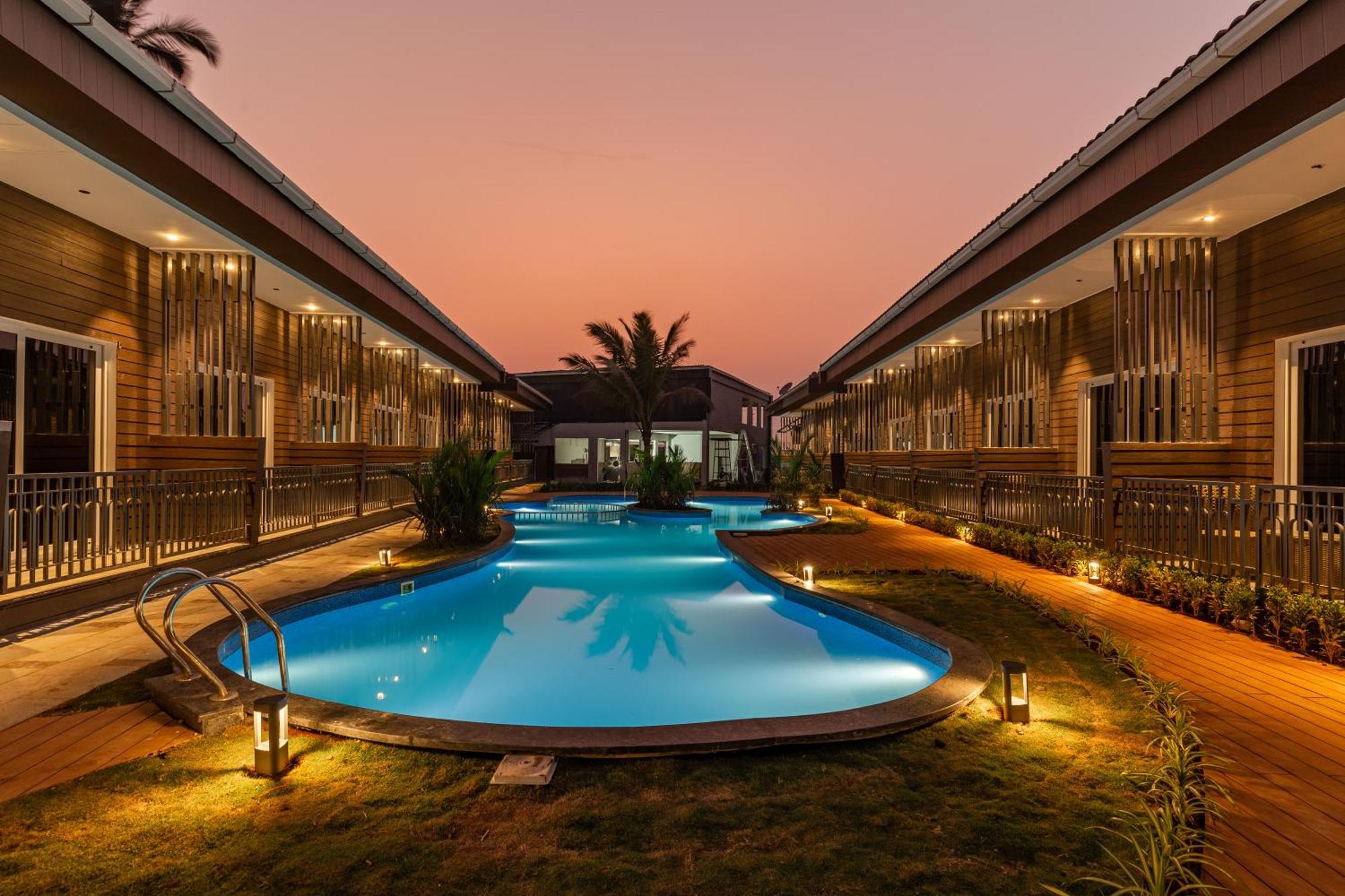 Hotel Amara By The Sea Calangute Esterno foto